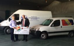 Abasthosur dona su premio al Banco de Alimentos de Granada - MercaGranada SA